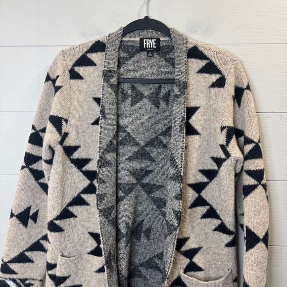 Frye Womens' Southwestern Patterned Jacquard Cardigan Size Small - Picture 3 of 11